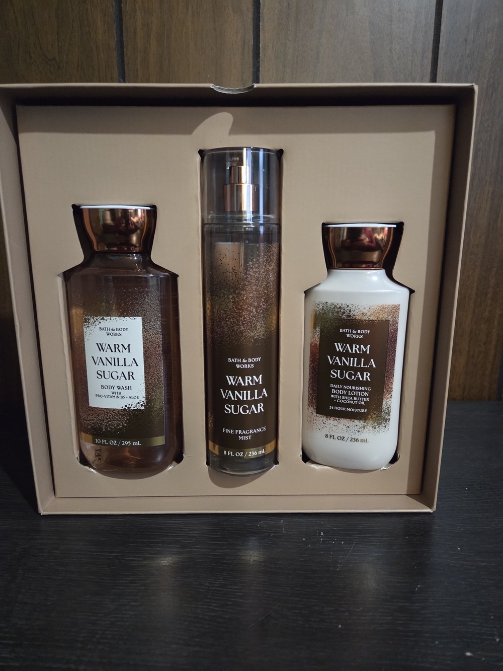 Bath & Body Works Holiday Gift Bag Warm Vanilla Sugar